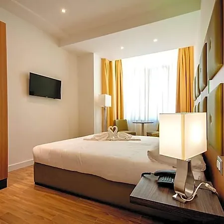 לינה וארוחת בוקר Vatican Relais 4*